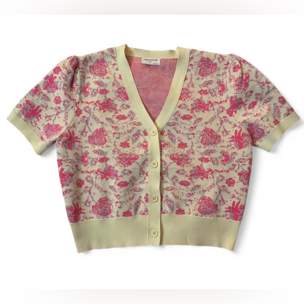 Dreamy Coquette Pink Floral Knit Cardigan ✨